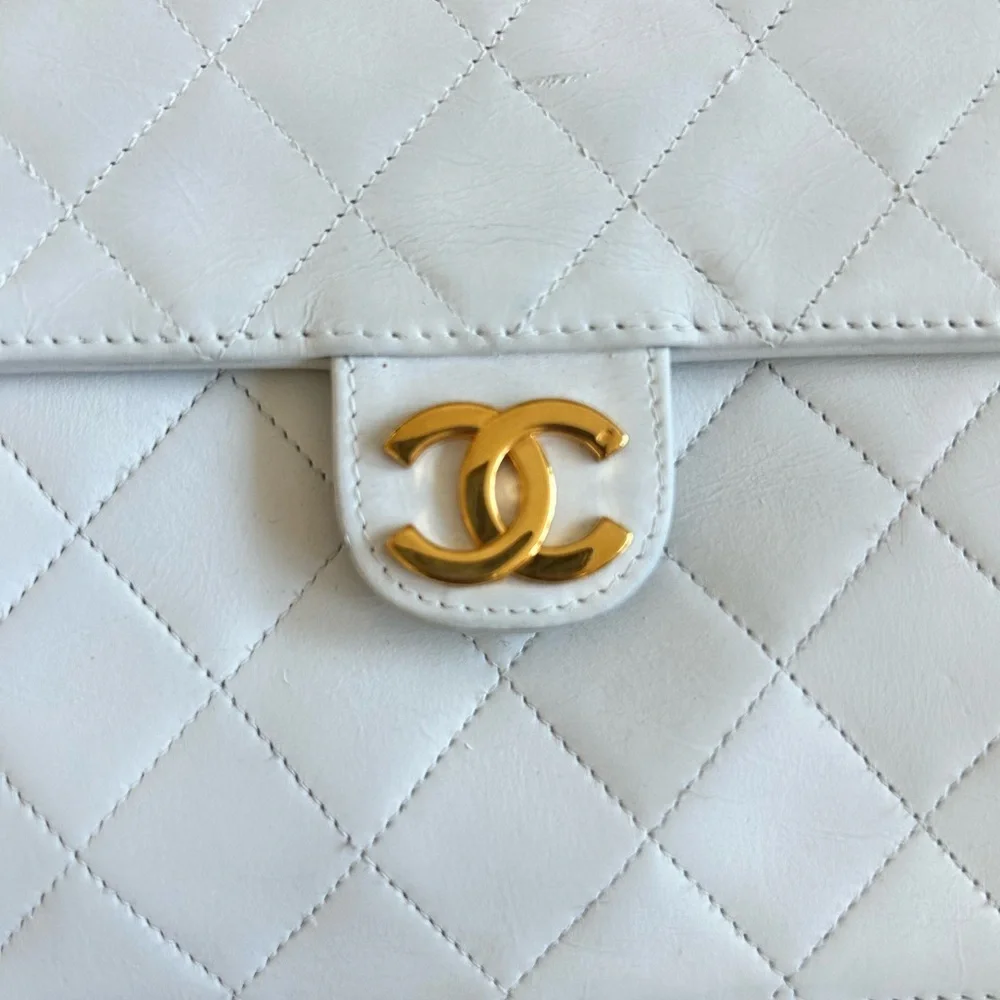 Vintage Chanel Single Flap - Picture 2 of 13